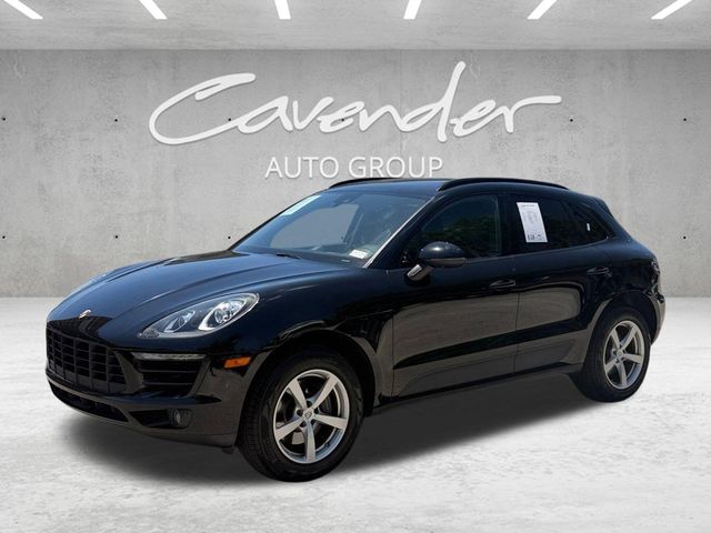 Jet Black Metallic 2018 Porsche Macan SUV / Crossover All-Wheel Drive 7-Speed Automatic