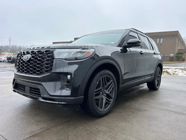 2025 Ford Explorer ST-Line - 2