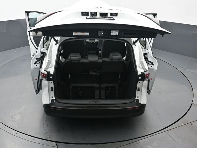 2024 Toyota Sienna XLE 50