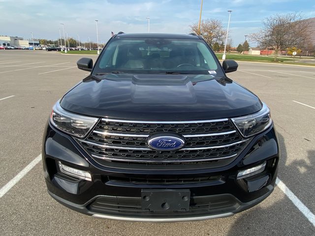 2022 Ford Explorer XLT 2