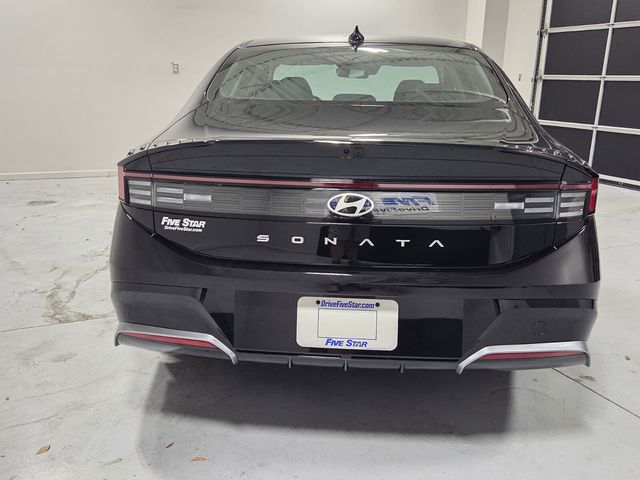 New 2026 Black Hyundai SEL Sport image 9