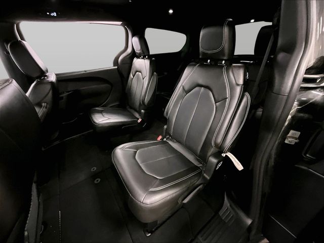 2025 Chrysler Pacifica Select Black at Auto Express Mitsubishi