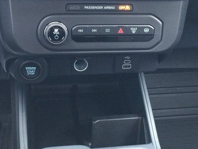 New 2025 Beige Ford XLT image 13