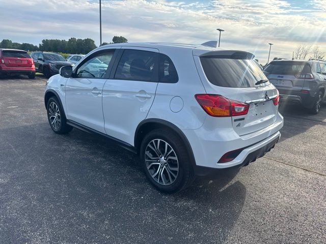 Used 2019 Pearl White Mitsubishi 2.0 ES image 3