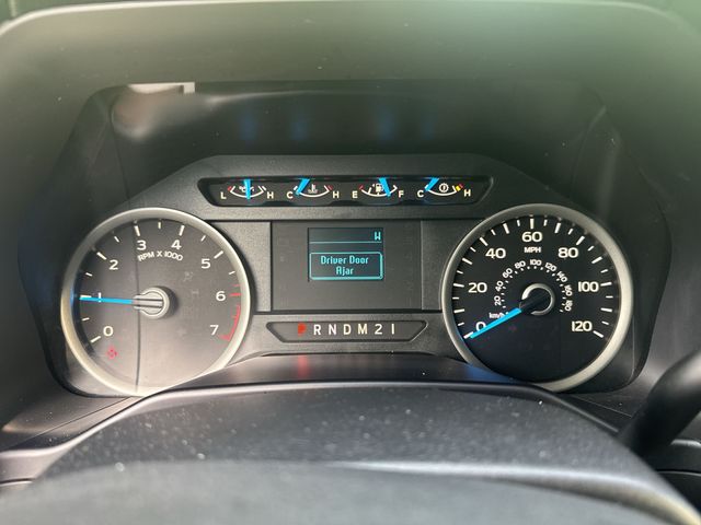Used 2017 Gray Ford XLT image 19