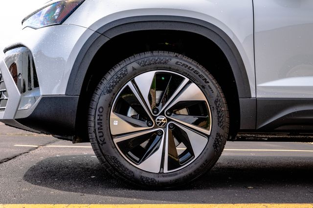 New 2026 Volkswagen Taos SUV