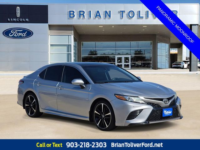 Celestial Silver Metallic 2018 Toyota Camry Sedan Front-Wheel Drive 8-Speed Automatic