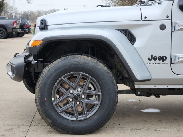 2024 Jeep Gladiator Sport 5