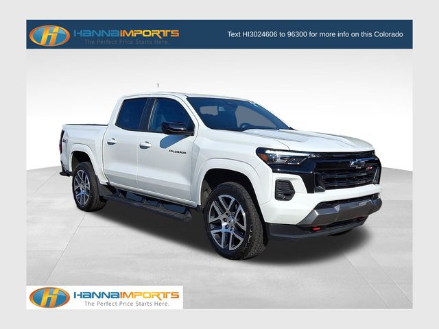 Summit White 2024 Chevrolet Colorado Pickup Truck Four-Wheel Drive 8-Speed Automatic