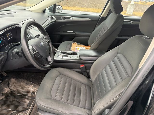 Used 2017 Ford Fusion SE 4D Sedan