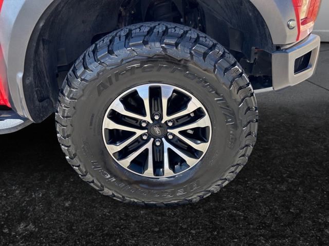 2020 Ford F-150 Raptor photo