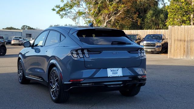 2023 Ford Mustang Mach-E GT 7