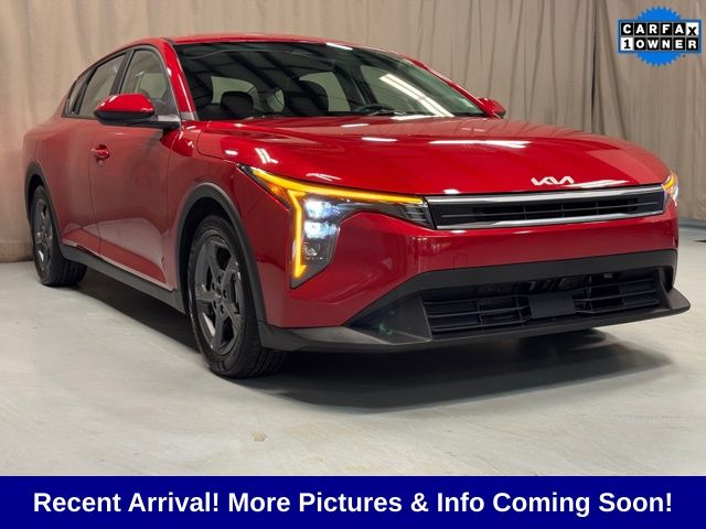 2025 Kia K4 LXS FWD