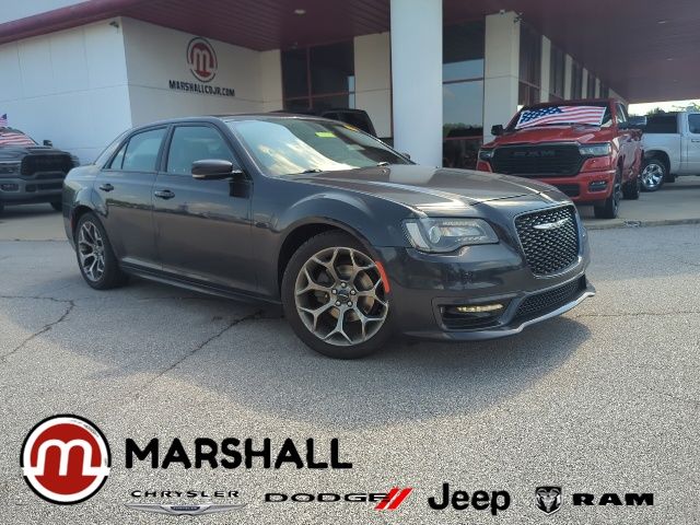 Gray (Maximum Steel Metallic Clearcoat) 2018 Chrysler 300 Sedan Rear-Wheel Drive 8-Speed Automatic