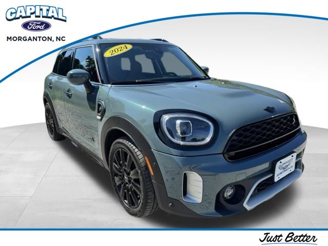2024 MINI Cooper S Countryman Iconic