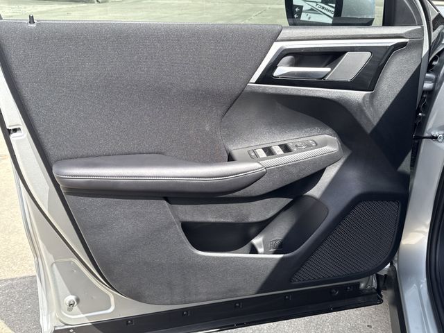 New 2025 Silver Mitsubishi ES image 9