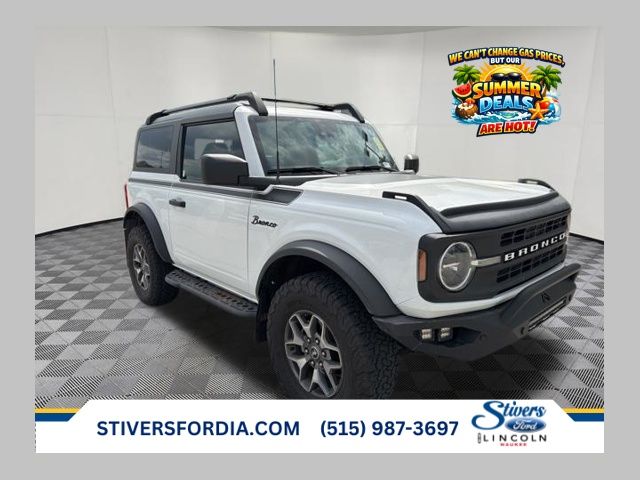 Oxford White 2022 Ford Bronco 2-Door 4WD SUV / Crossover Four-Wheel Drive 7-Speed Manual