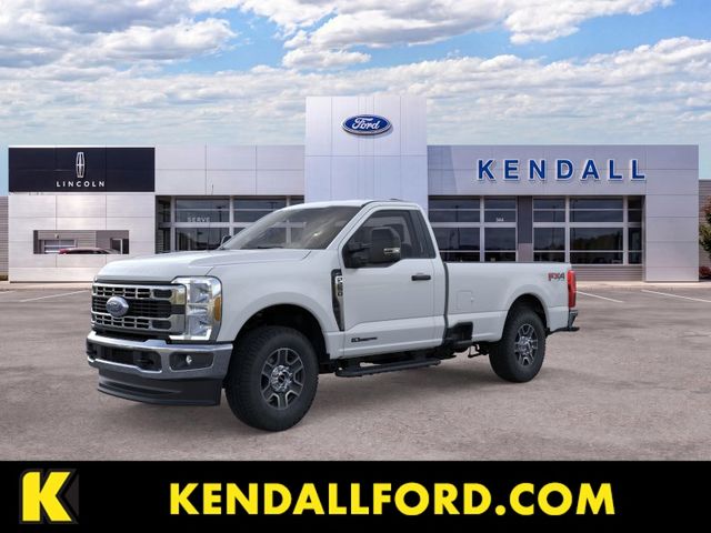 Oxford White 2025 Ford F-250 Super Duty Pickup Truck Four-Wheel Drive Automatic