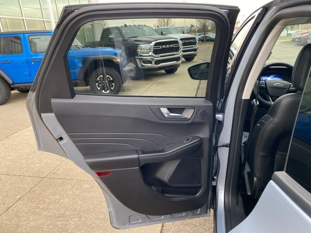 2022 Ford Escape SEL - Iced Blue Silver Metallic exterior view 20