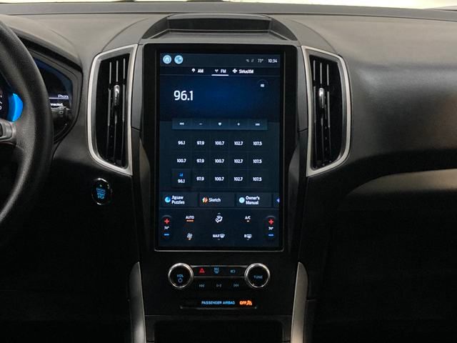 2022 Ford Edge SE