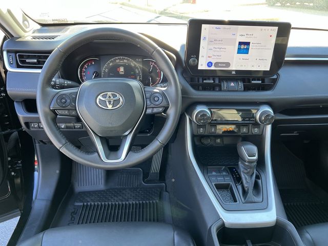 2023 Toyota RAV4 XLE Premium 7