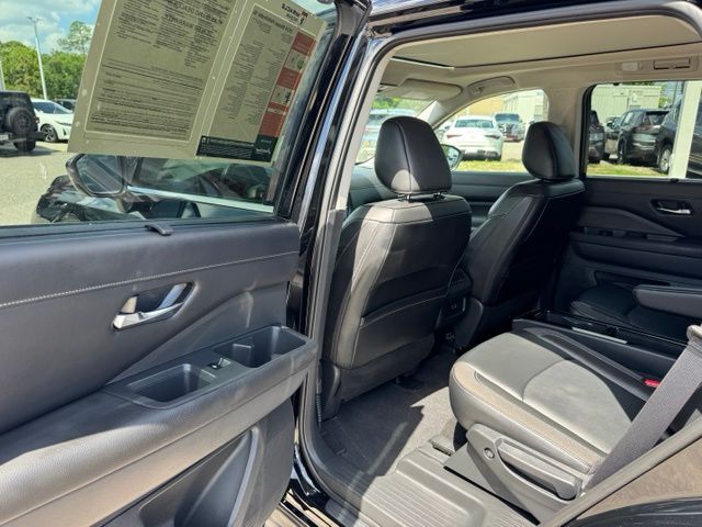 Used 2024 Nissan Pathfinder SUV