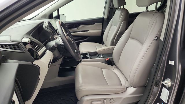 2023 Honda Odyssey Touring  at Community Kia