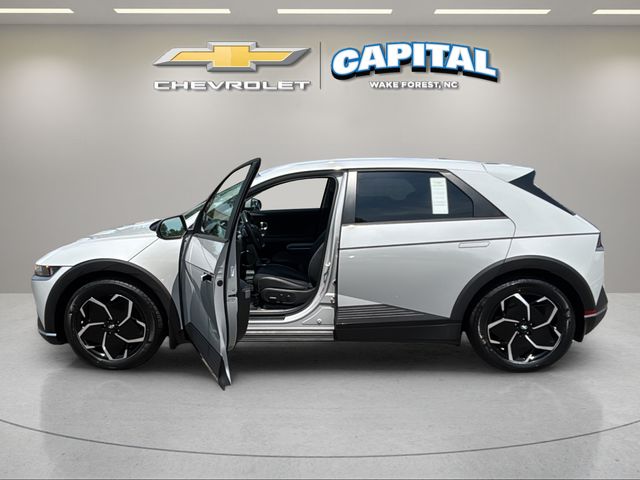Used 2023 Gray Hyundai SEL image 13
