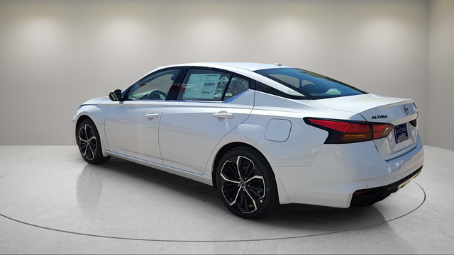2025 Nissan Altima