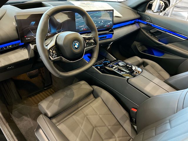 2024 BMW i5 eDrive40 9