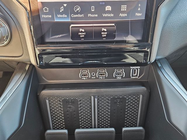 2026 Ram 1500 Laramie Crew Cab 4x4 5'7" Box