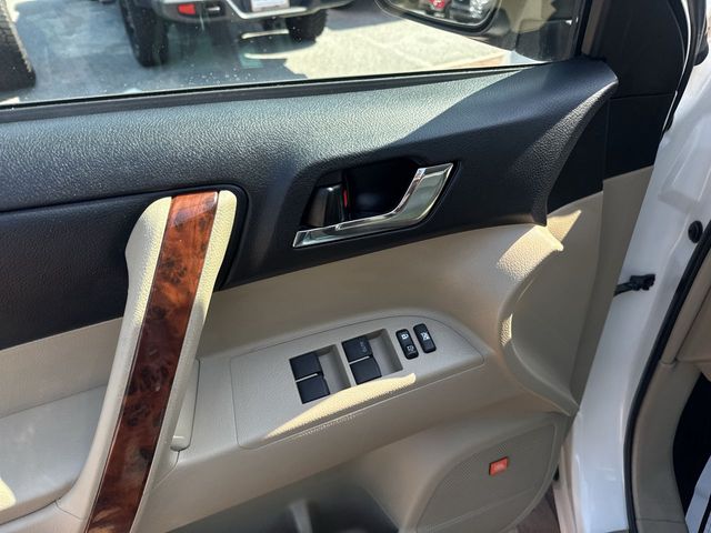 Used 2012 Toyota Highlander SUV