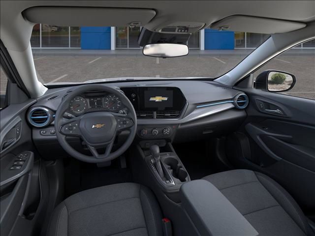 2025 Chevrolet Trax LS 15