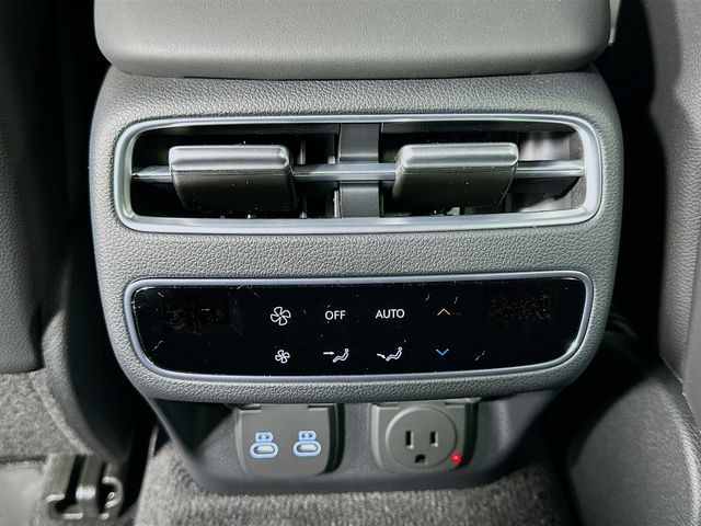 Thumbnail: 2026 Genesis GV70 - 18