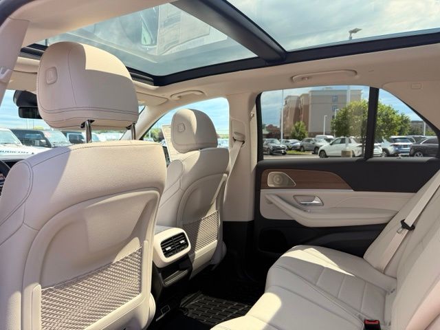 New 2026 Black Mercedes-Benz GLE 350 image 18