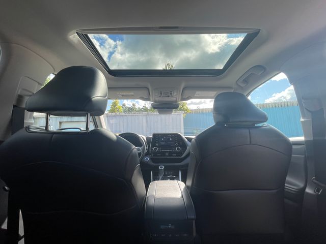 Used 2022 Toyota Highlander Hybrid SUV