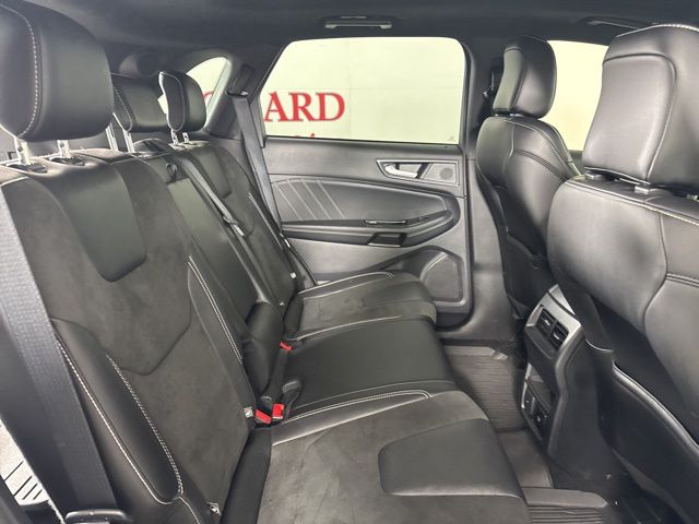 2020 Star White Metallic Tri-Coat Ford Edge ST AWD SUV