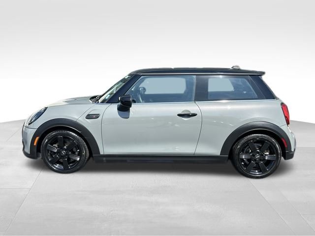 2023 MINI Cooper S Signature 8