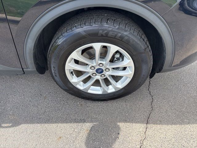 2021 Ford Escape Hybrid SE photo