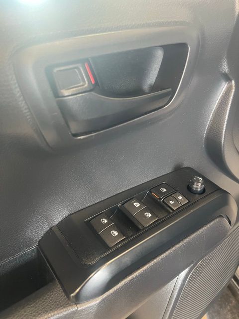 2022 Toyota Tacoma SR photo