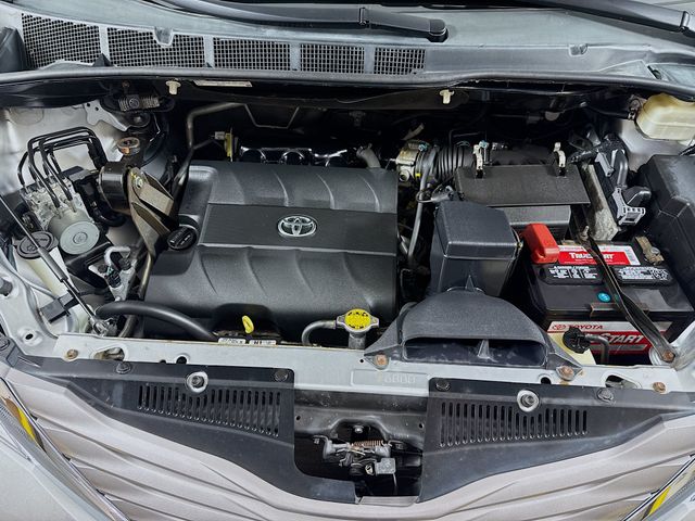 Used 2016 Toyota Sienna Van