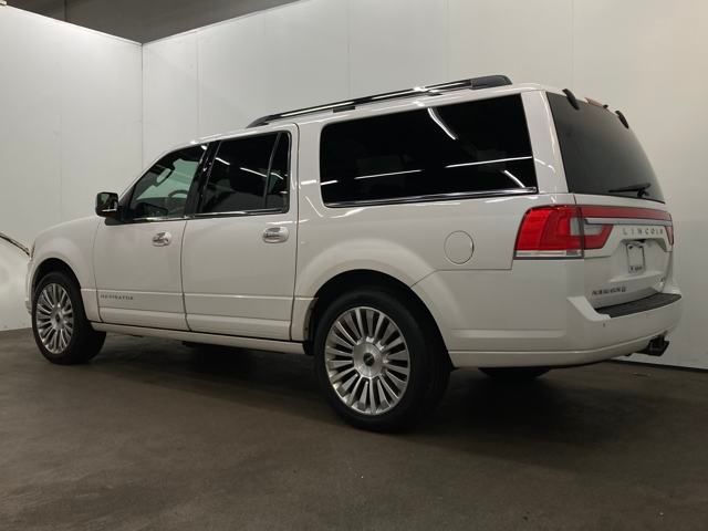2016 Lincoln Navigator L Select
