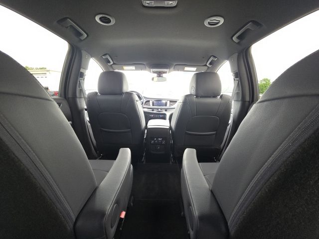 2023 Buick Enclave Essence:C02678