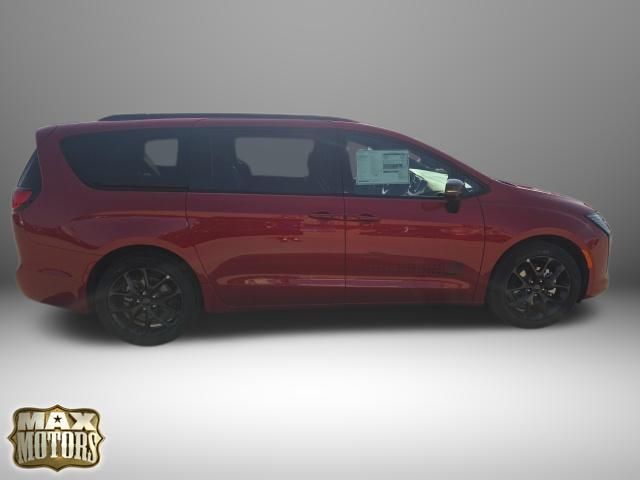 New 2027 Chrysler Pacifica Van