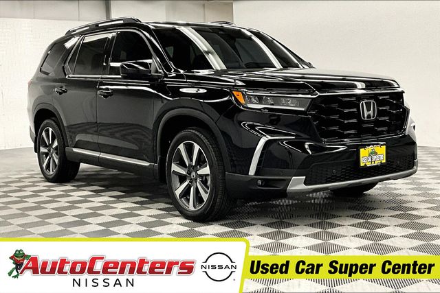 Crystal Black Pearl 2025 Honda Pilot Touring AWD SUV / Crossover All-Wheel Drive Automatic