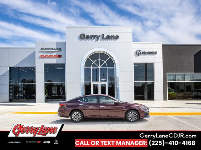 Garnet Pearl Metallic 2025 Nissan Altima 2.5 SV FWD Sedan Front-Wheel Drive Continuously Variable Transmission