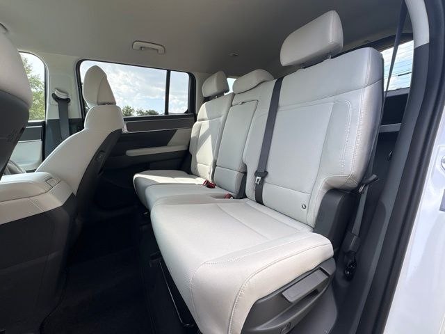 2027 Hyundai Santa Fe SE