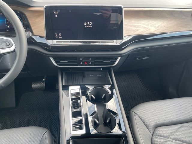 New 2026 Black Volkswagen SE w/Technology image 11