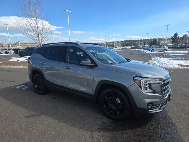 2024 GMC Terrain AT4