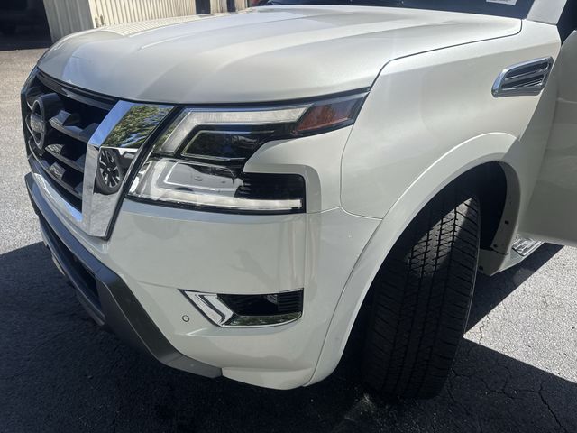 Used 2023 White Nissan Platinum image 35